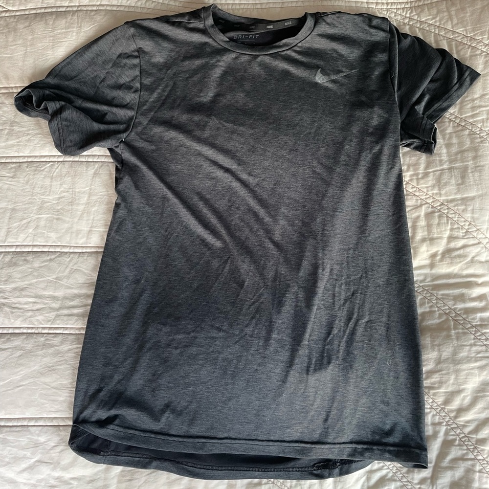 Nike Dri-Fit T Shirt size M